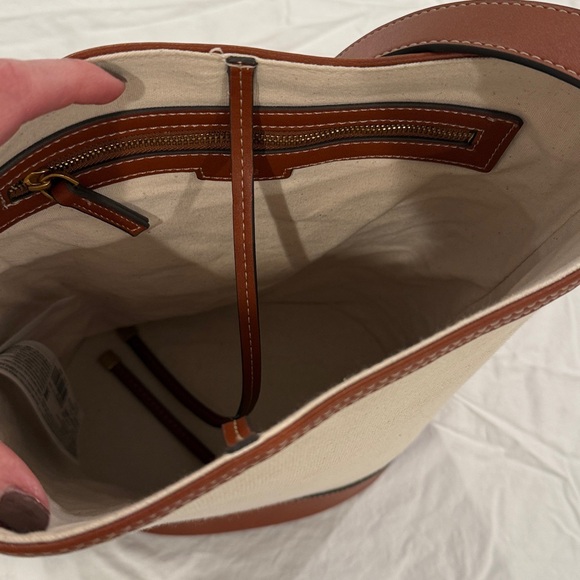 Mango bucket tote, tan and linen - Picture 4 of 4